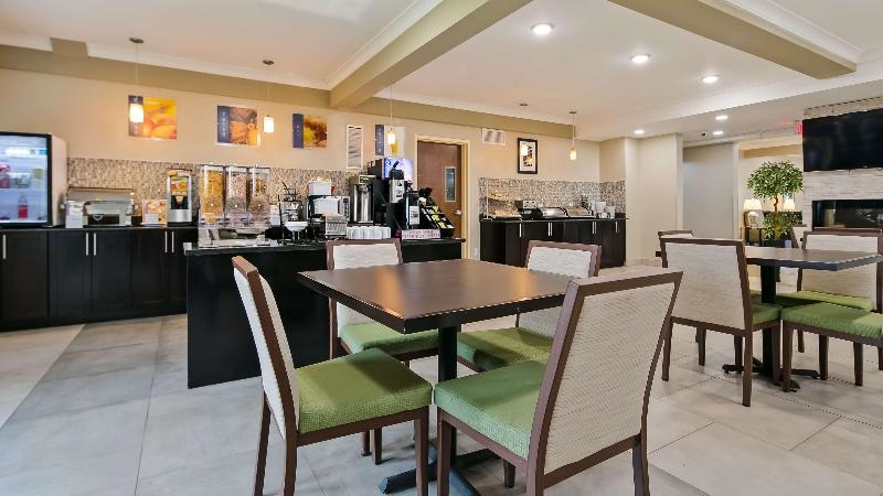 Best Western Plus Fort Saskatchewan Inn & Suites