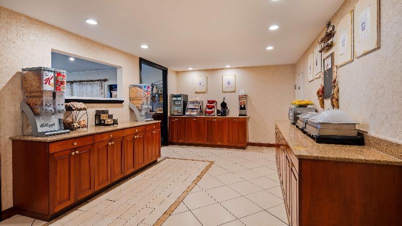 Best Western Plus Bessemer Hotel & Suites