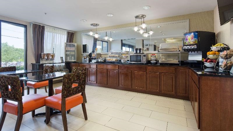 Best Western Plus Huntersville Inn & Suites Near Lake Norman