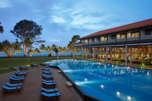 Cinnamon Bey Beruwala Hotel