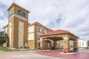 La Quinta Inn & Suites by Wyndham Oklahoma City -Yukon