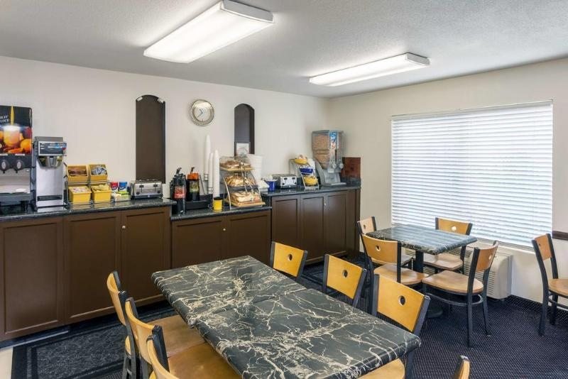 Motel 6 Fountain Valley, CA - Huntington Beach Area