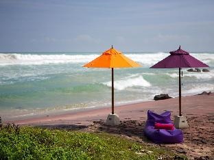 UTMT Underneath the Mango Tree Beach & Spa