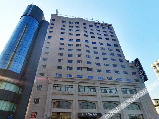 Tongxiang Wanxianghui Maison New Century Hotel