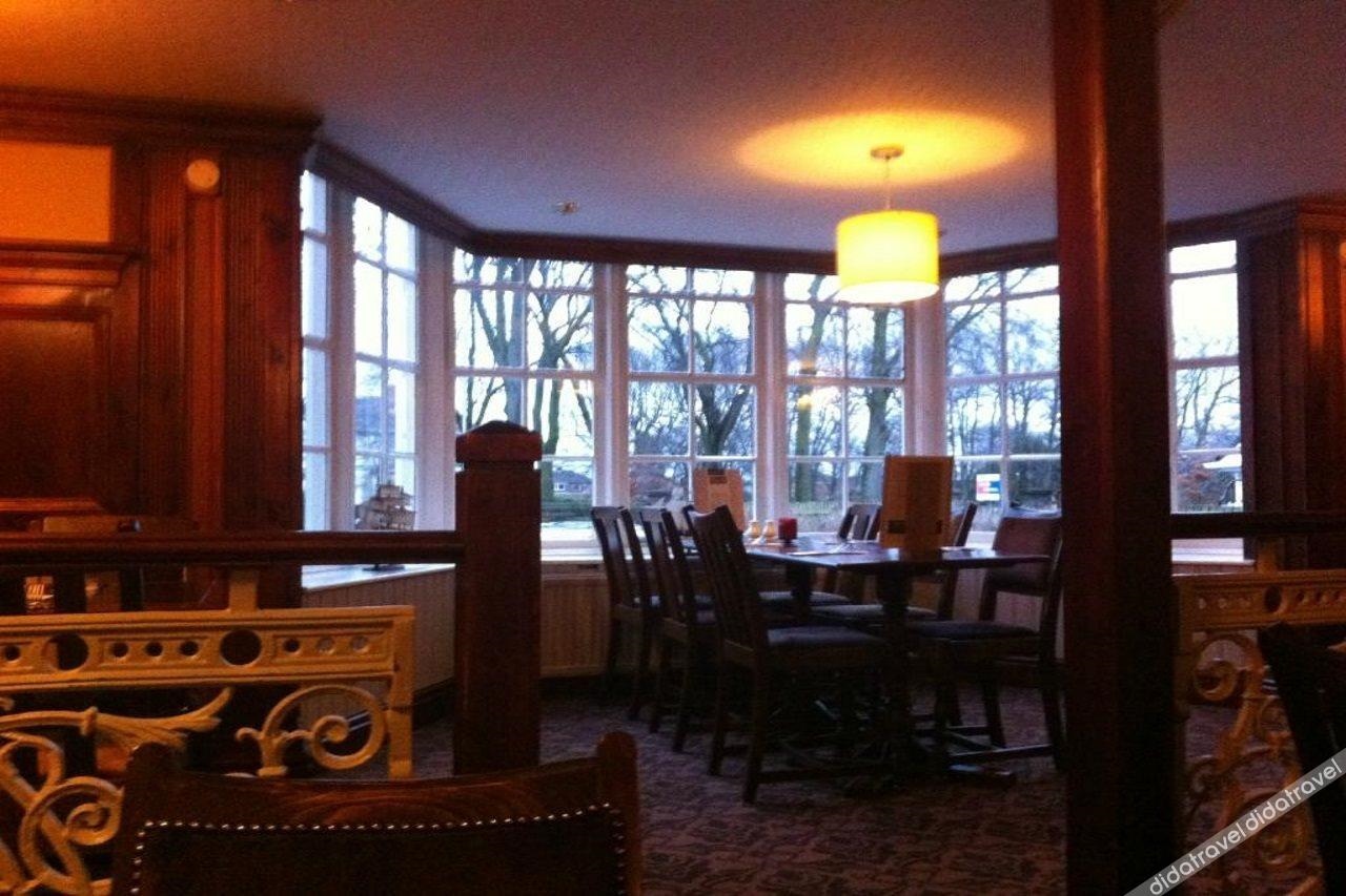 Premier Inn Liverpool Rainhill