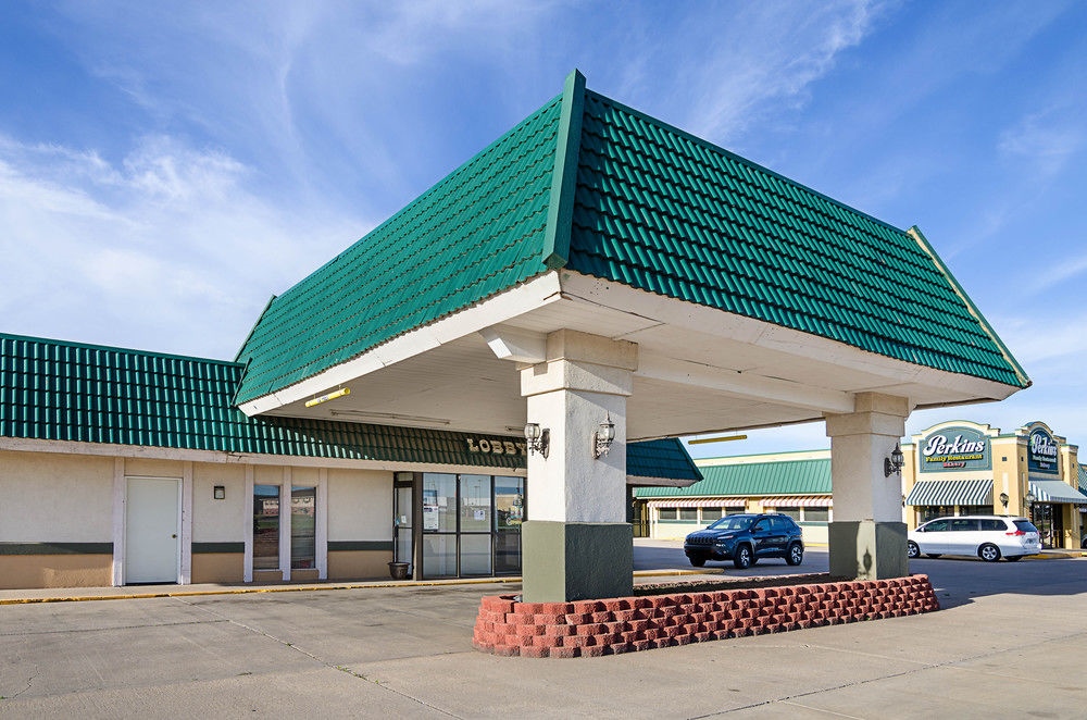 Econo Lodge Mcpherson