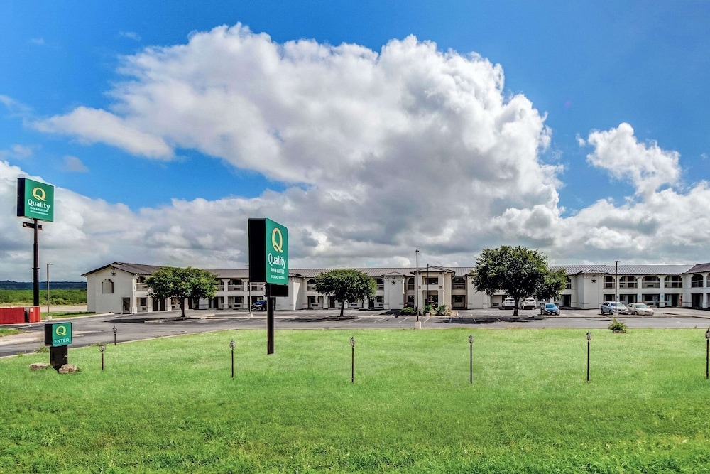 Quality Inn & Suites Junction