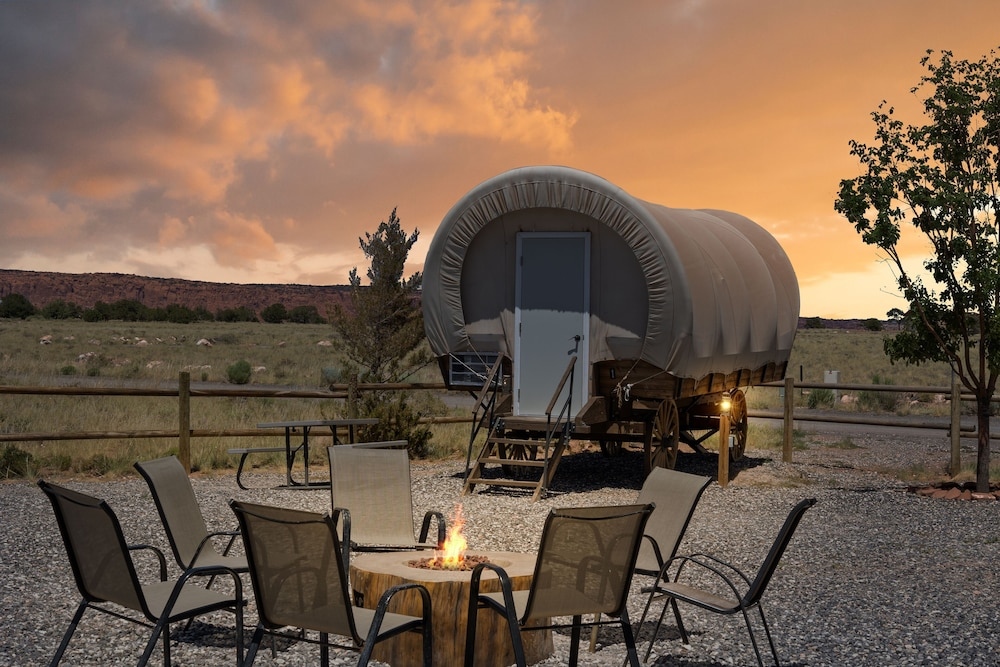 Broken Spur Inn & Steakhouse