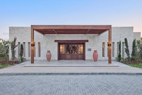 JAZ Almaza BLU, Almaza Bay