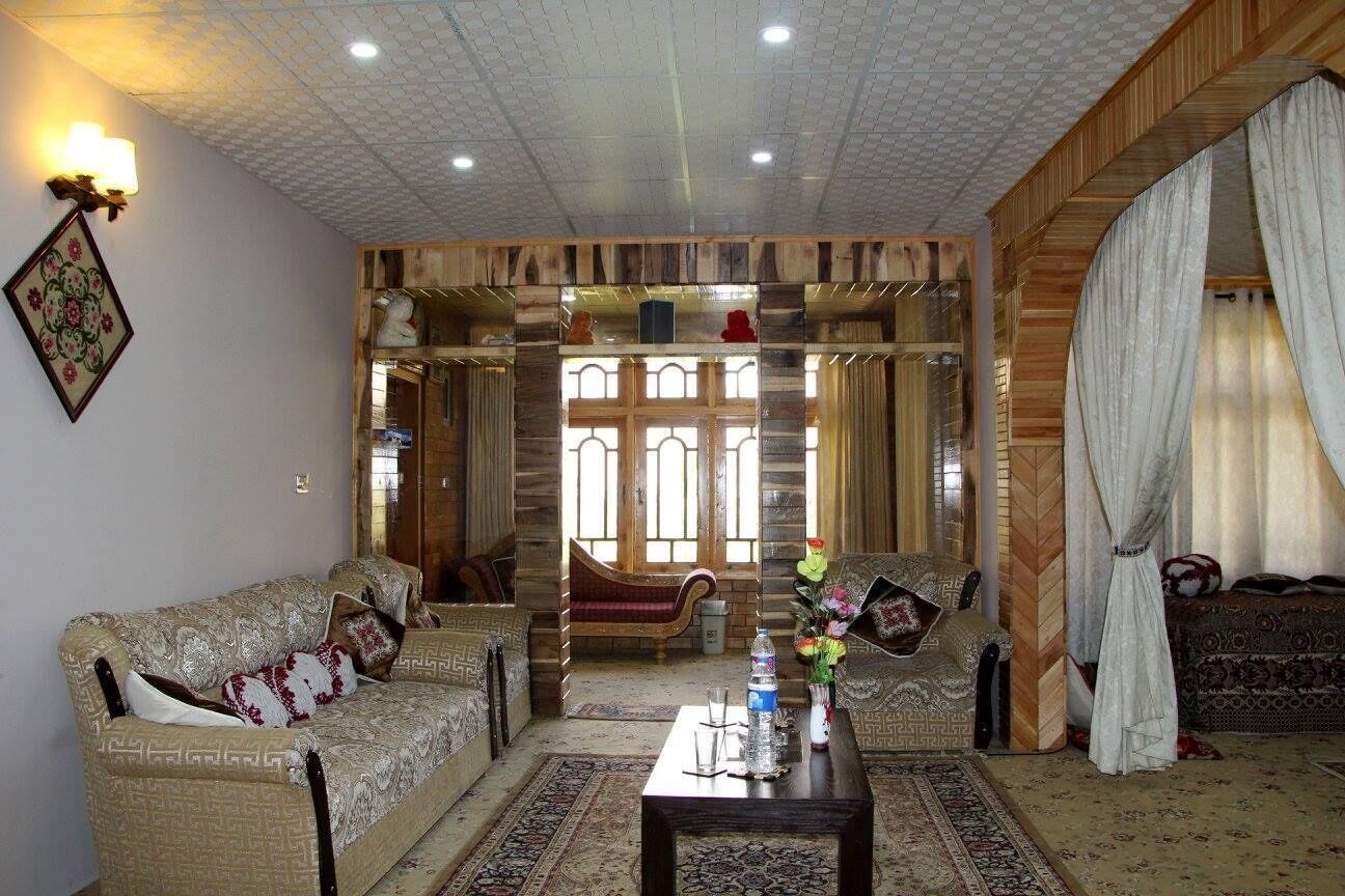 Bhuribake Guest House Hunza