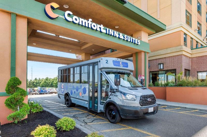 Comfort Inn & Suites Logan International Airport