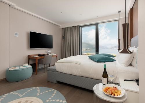 La Perla Hotel & Villas