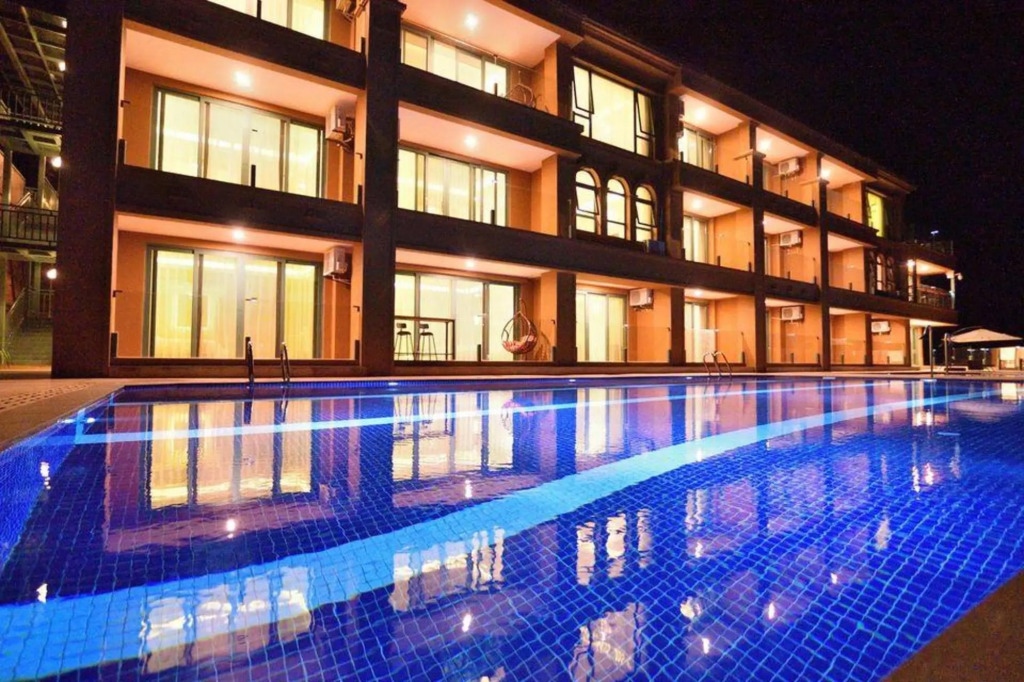 Fuxianhu Rongxi Yuehu Sea-view Holiday Hotel
