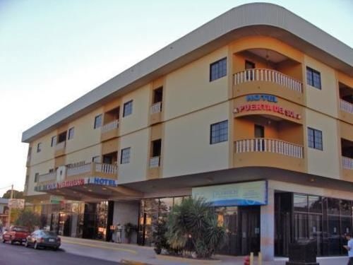 Hotel Puerta Del Sol