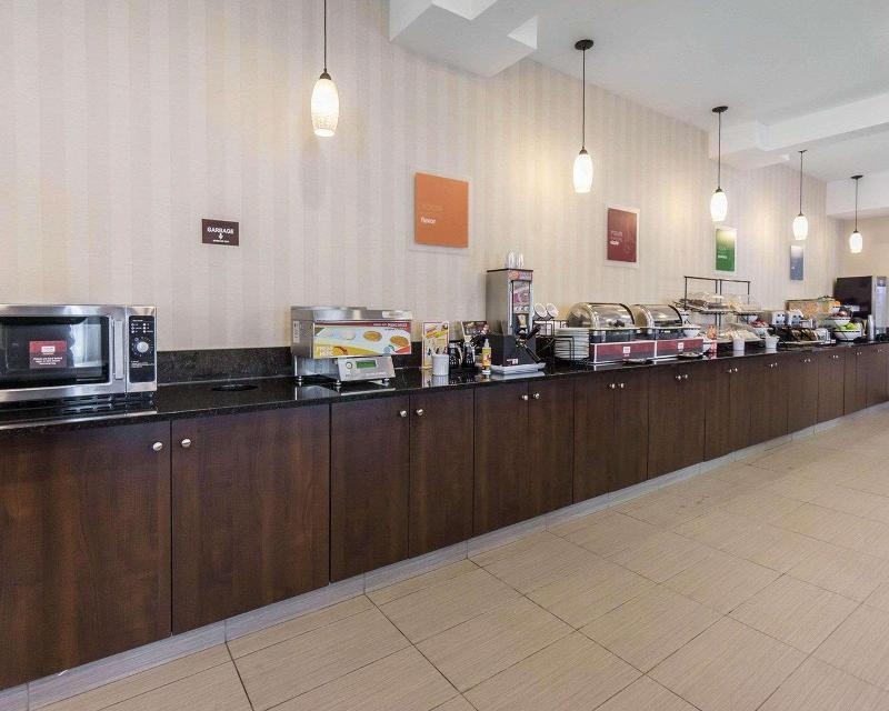 Comfort Inn & Suites