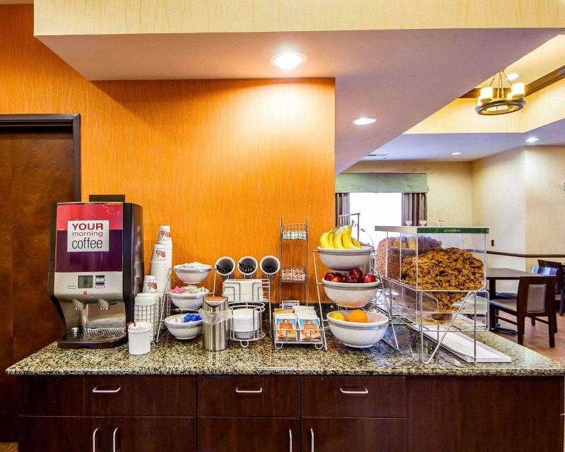 Comfort Inn & Suites