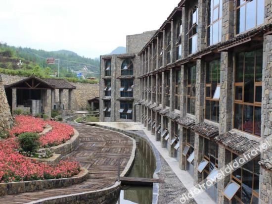 Dahebao Liangdu Huahai Hotel