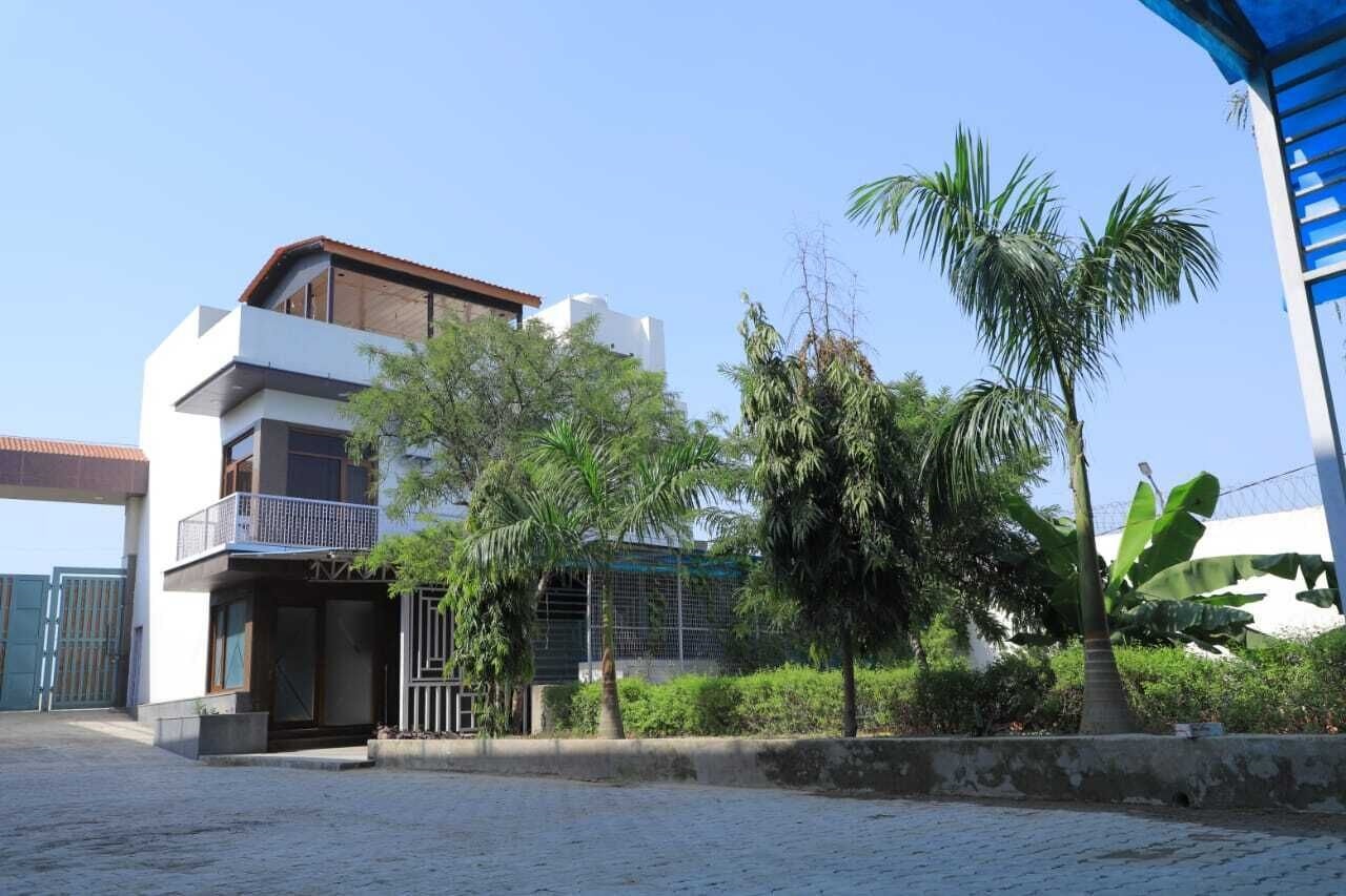 The Taj Mughal Courtyard Homestay