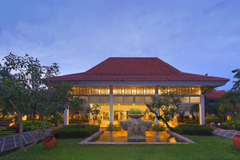 Sheraton Bandara Hotel