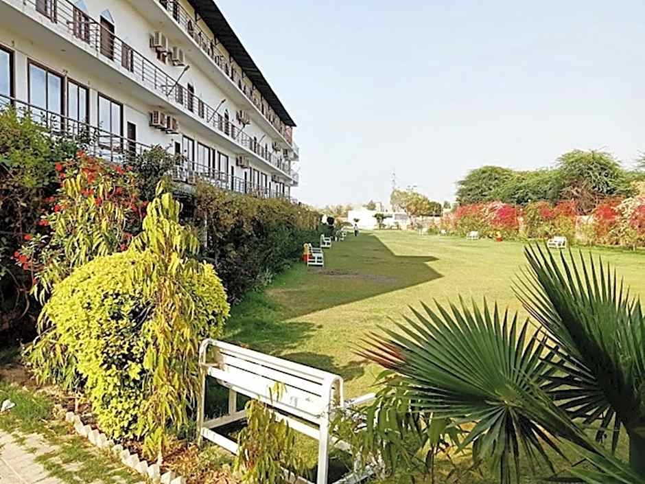 Pakistan Club Inn Hotel