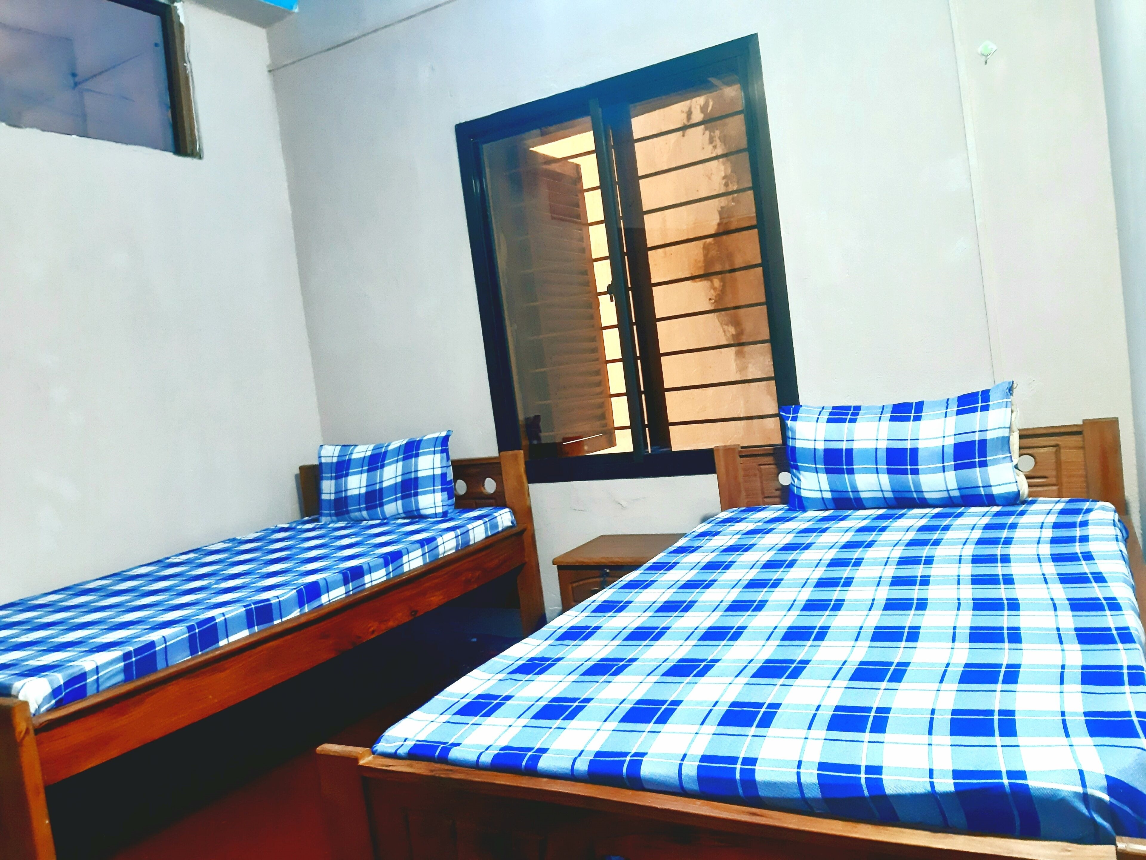 Mamdali Guest house
