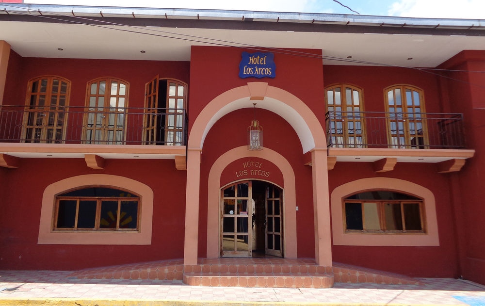 Hotel Los Arcos