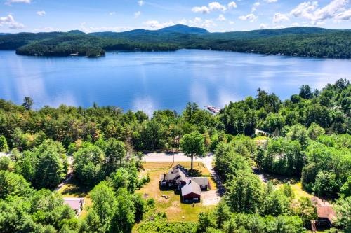 Vintage Schroon Lake Farmhouse w/ Private Beach!