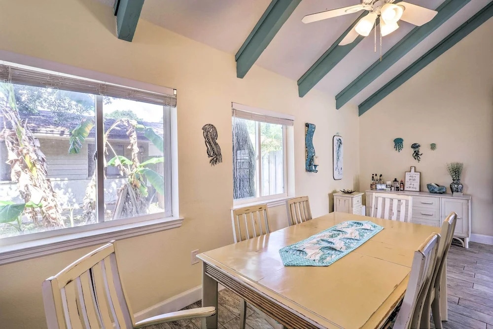 Cape Canaveral Cottage W/ Pool - Walk To Beach!