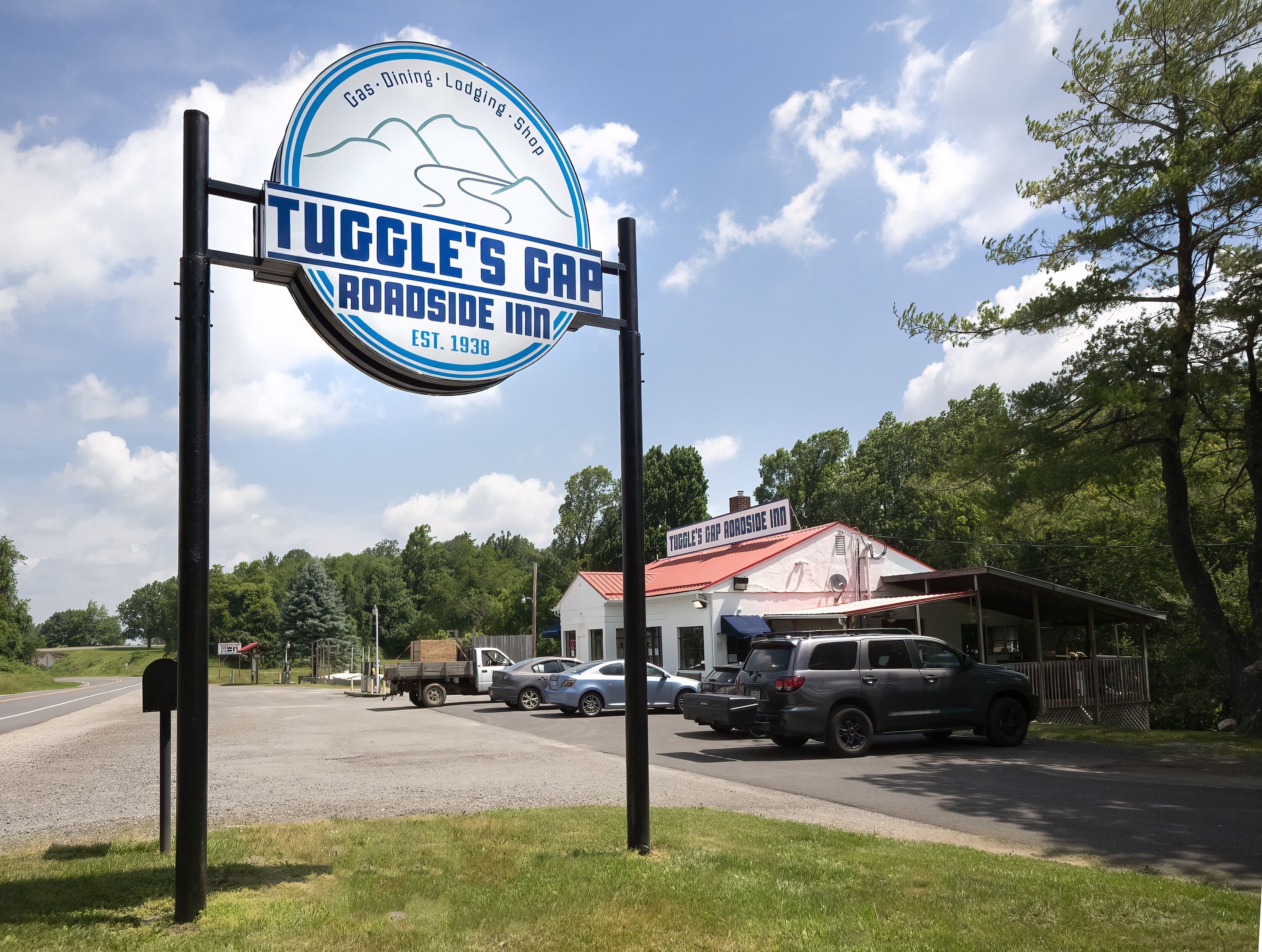 Tuggle's Gap Roadside Inn - Blue Ridge Parkway