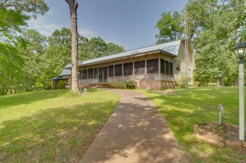 Beautiful Toledo Bend Retreat W/ Private Dock