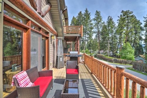 Flathead Lake Getaway W/ Balcony, Fireplace!