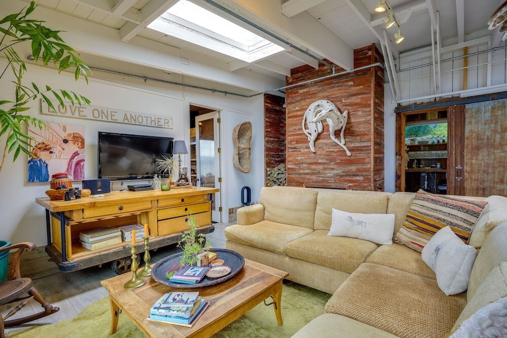 Waterfront Cottage on Tomales Bay w/ Dock & Views