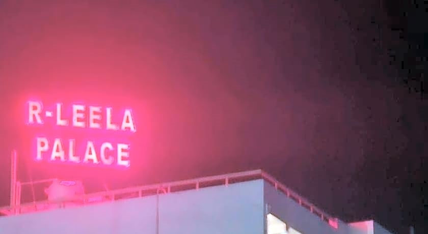 Oyo Hotel R - Leela Palace