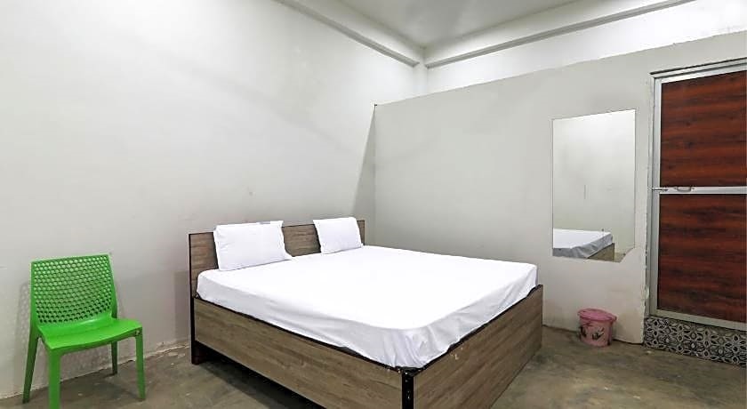 Oyo Desi Chulha Restaurant