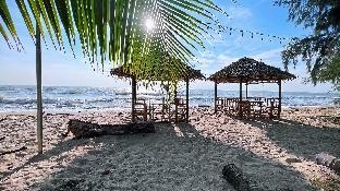 Warm Beach Resort