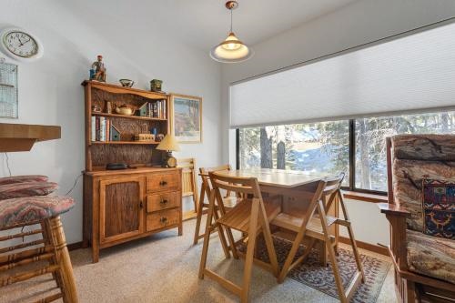 Adorable 2 Bedroom Condo- Sleeps 5! - Tamarack #17 By Bear Valley Vacation Rentals