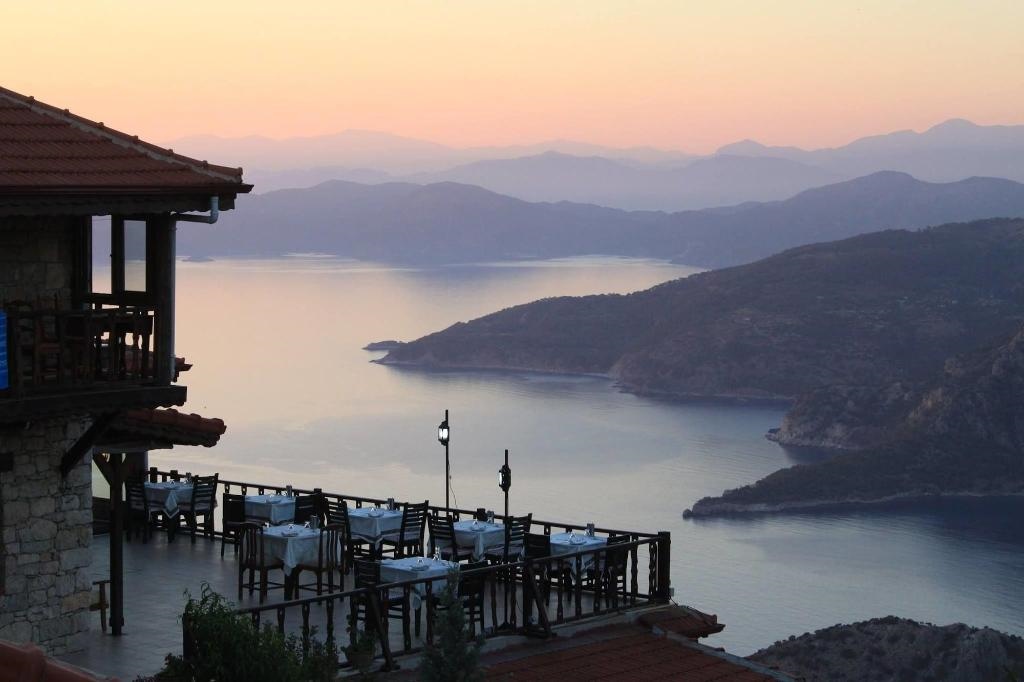 Yediburunlar Lighthouse