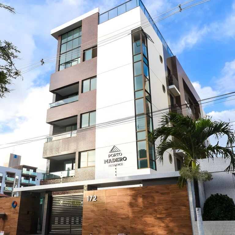 Apto a 300m da Praia de Intermares