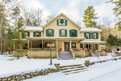 Snow Goose Bed And Breakfast