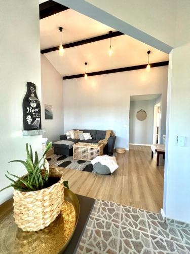 Valkyrie Guesthouse - 1km from SELJALANDSFOSS