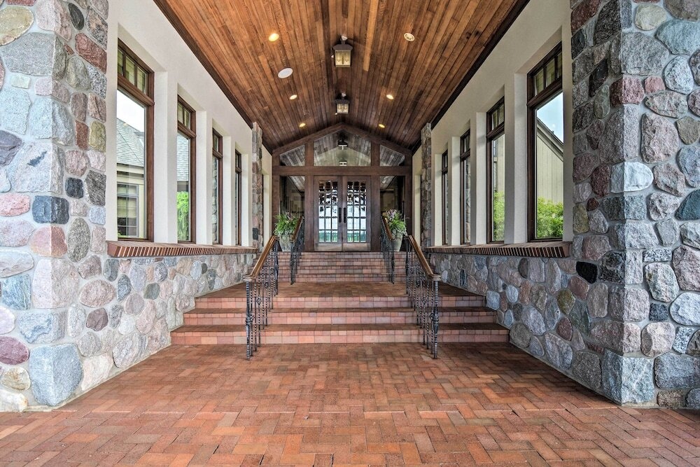 10 Mi to Nubs Nob: Modern Retreat w/ Fire Pit