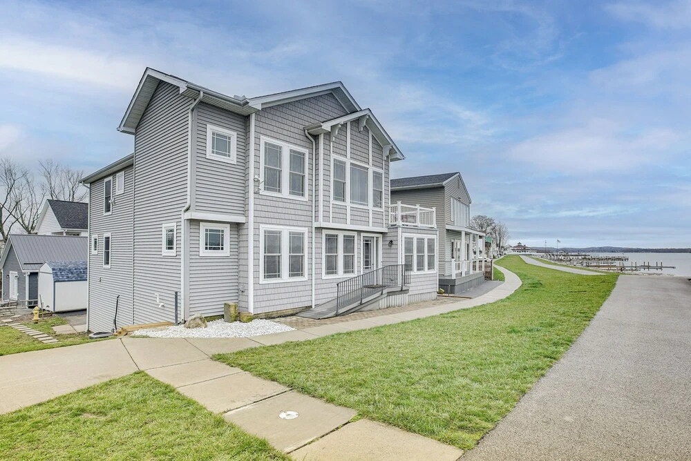 Waterfront Buckeye Lake House: Deck + Views!