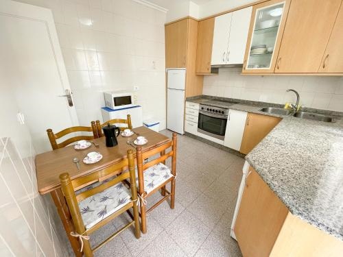 Apartamentos Portonovo Playa 3000