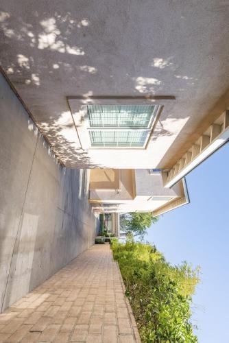 Elegant Retreat Modern Comforts, Prime Location