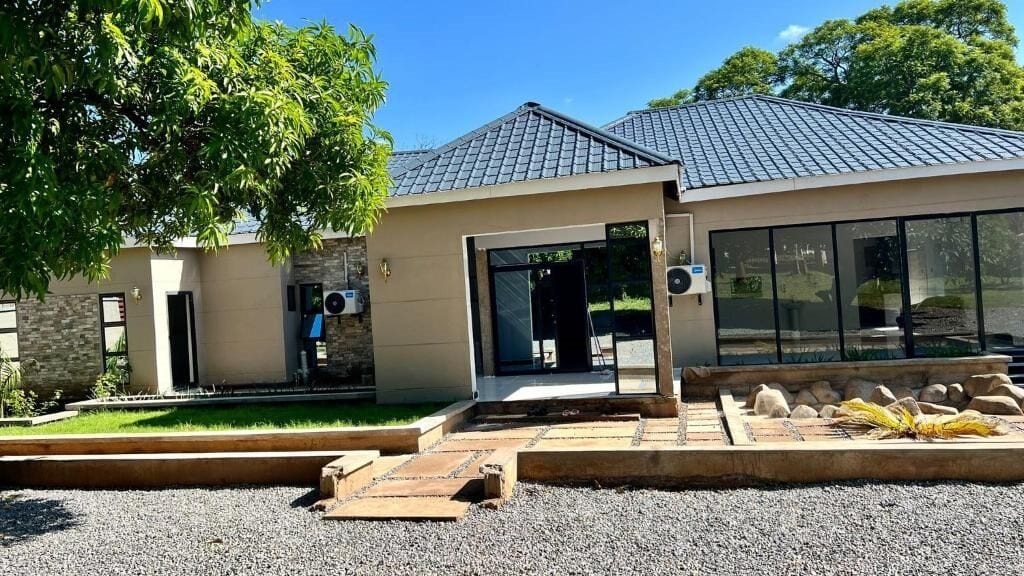 Alexandrina's Corner Bed and Breakfast