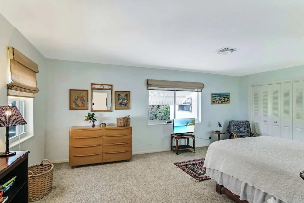 Mango House Immaculate 3 BDR in Boynton Beach!