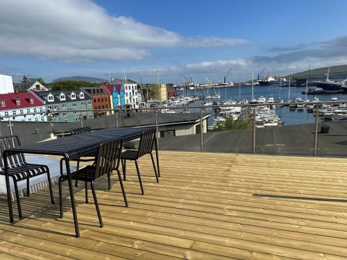 Harbour View 2BR City Centre