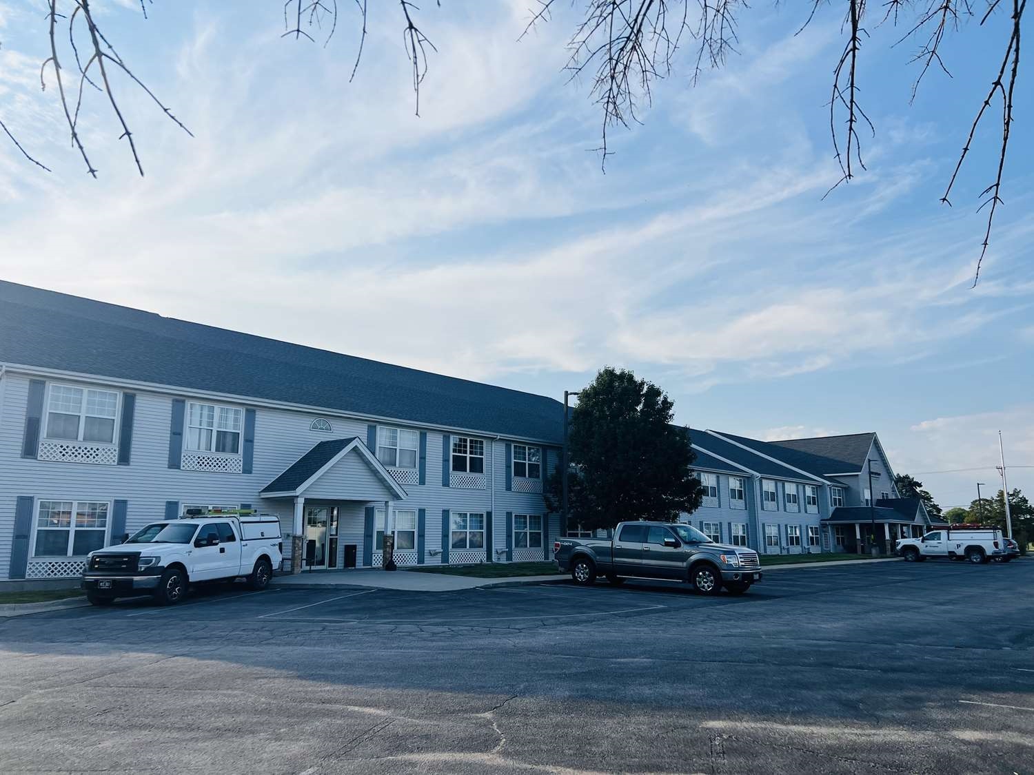 Harmony Inn & Suites