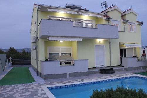 Holiday Home Villa Anny
