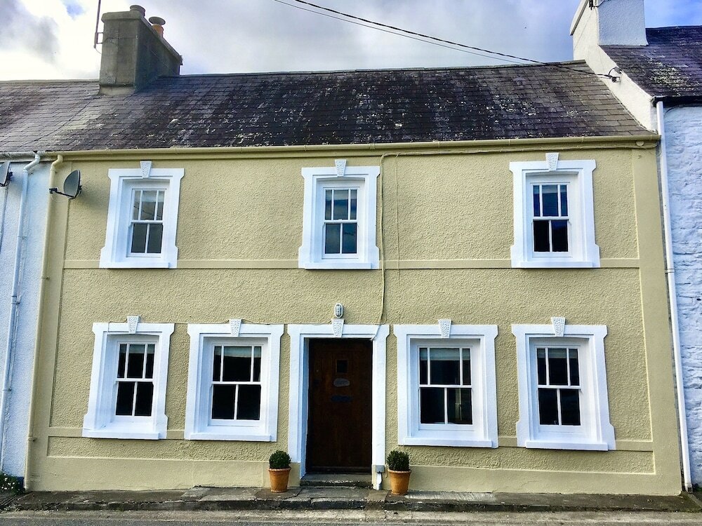 Simple Luxury in Brecon Beacons Village House